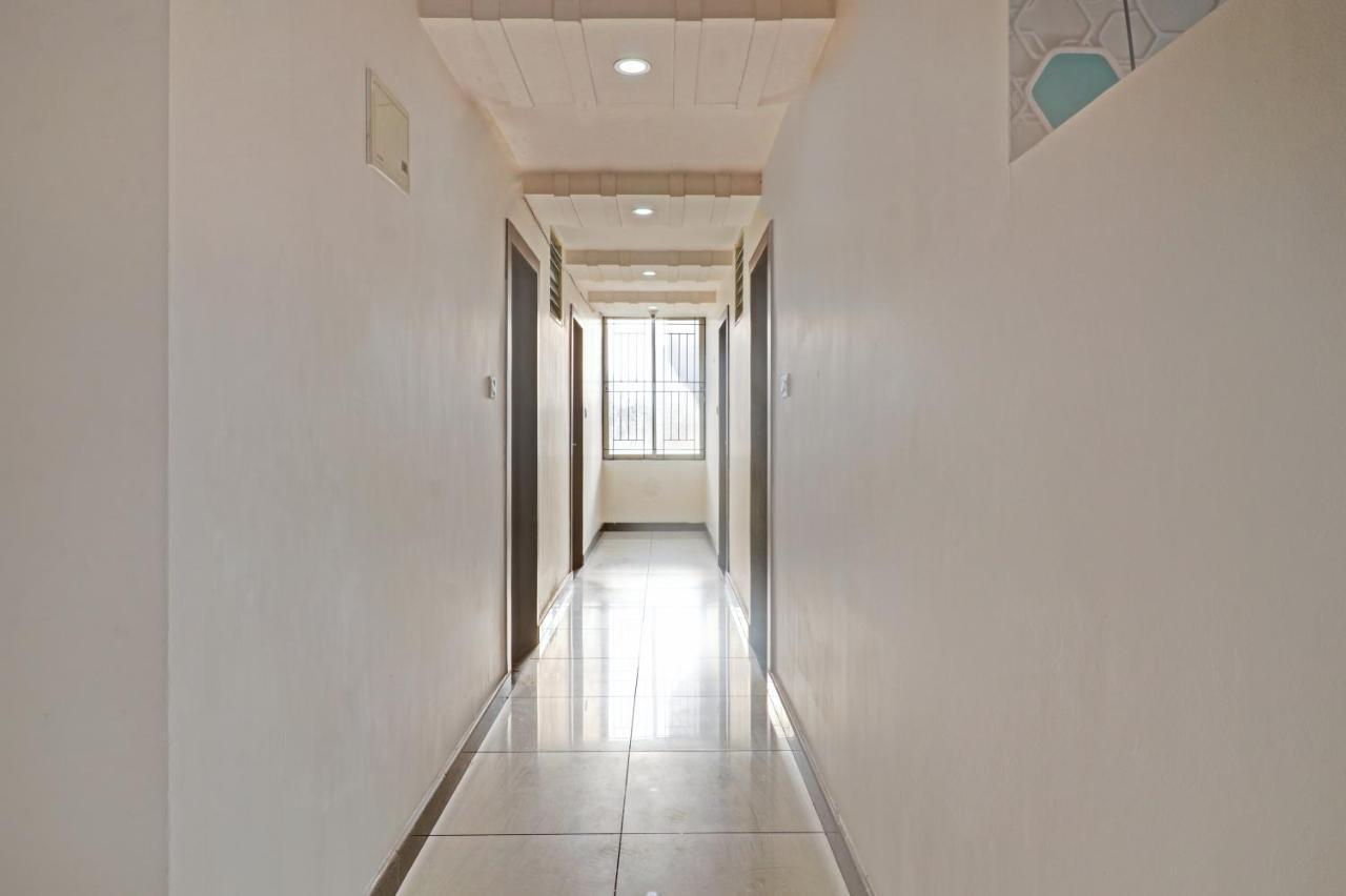 Itsy By Treebo - Royal Comfort Hotel Bangalore Exterior photo